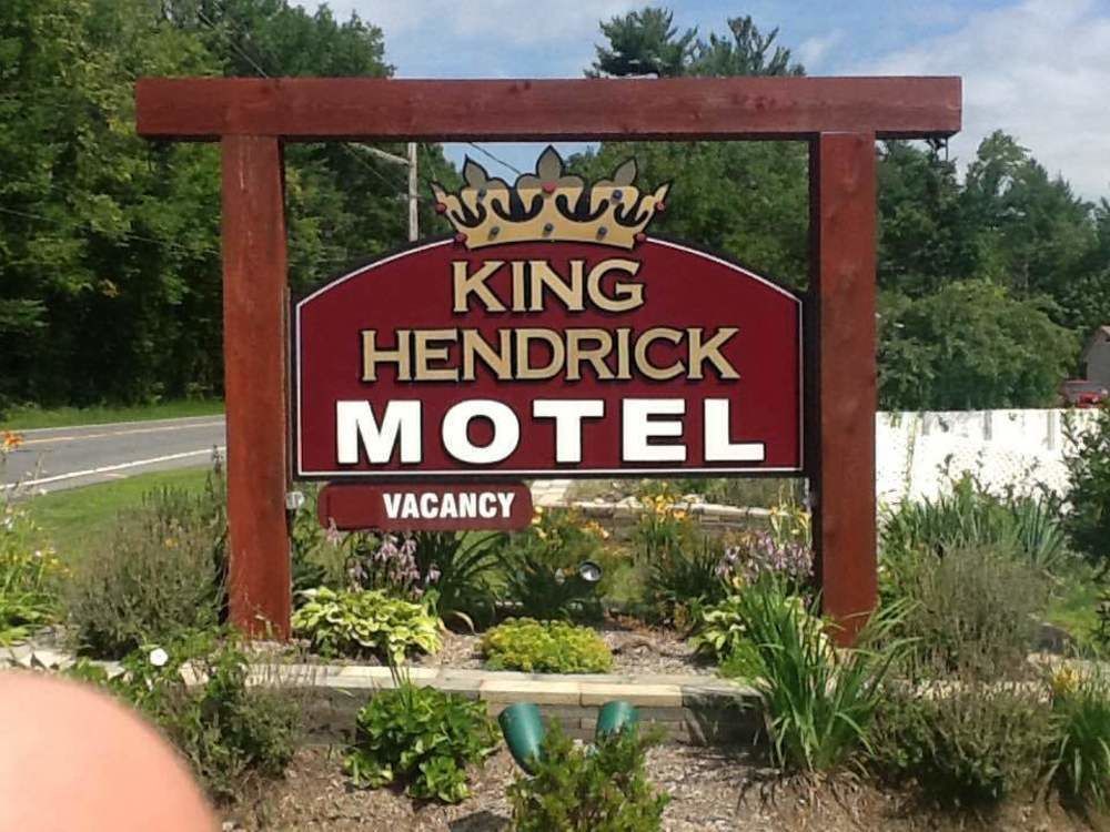 King Hendrick Motel And Suites เลคจอร์จ ภายนอก รูปภาพ